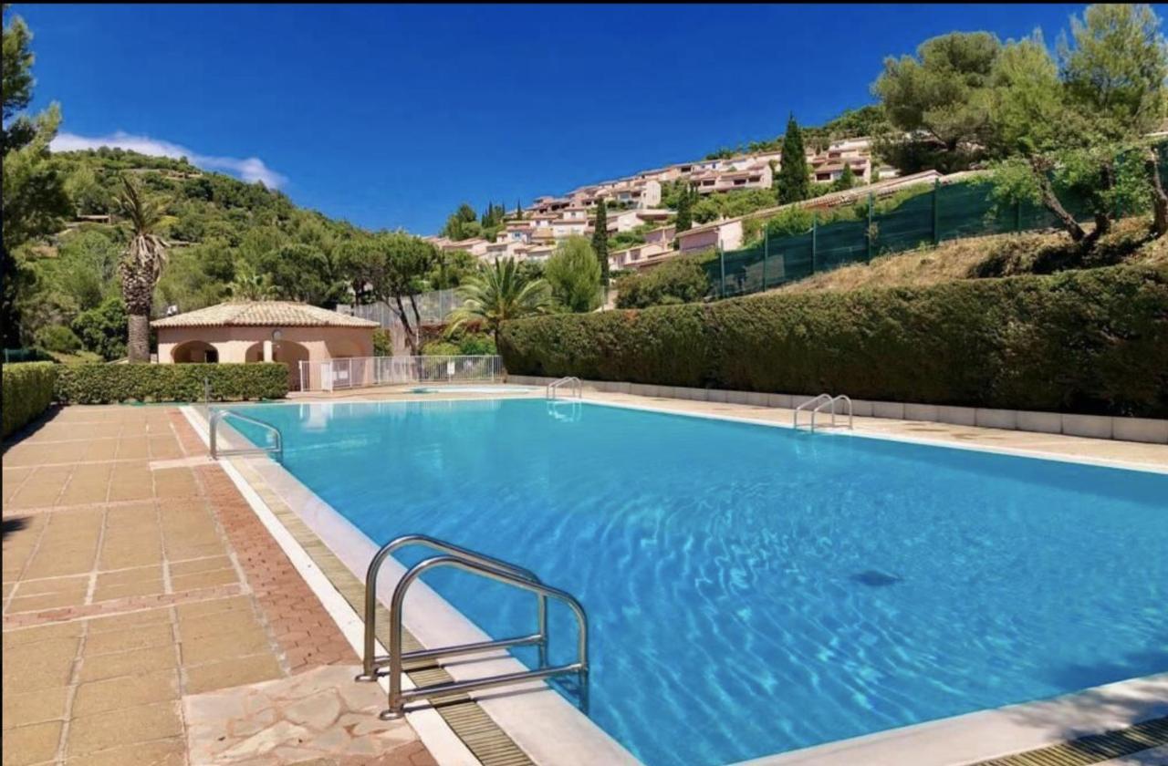 10 A 12 Pers Famille Amateurs Randonnee Boulouris Panorama Saint Raphael Tennis Piscine Partage Exterior foto